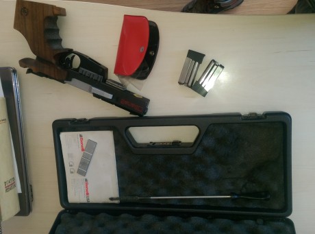 Por motivos personales vendo mis armas.

.-benelli word cup mp 90 s.............................750 eu
Esta 00