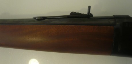Vendo Rossi en 357 magnum.

Obviamente dispara también 38spl, aunque en la guía no lo refleja.

Lo compré 01