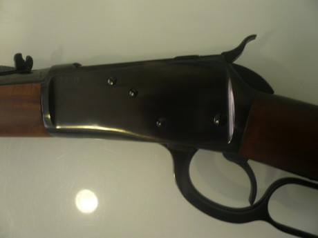 Vendo Rossi en 357 magnum.

Obviamente dispara también 38spl, aunque en la guía no lo refleja.

Lo compré 00