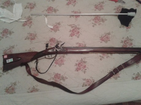 Hola.
Pongo en venta un fusil Jaeger de Pedersoli. El fusil tiene año y medio y esta casi nuevo.
Lo vendo 02