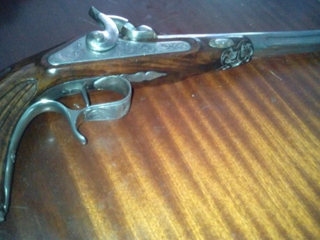 Saludos foreros:
Pongo a la venta una pistola RS del calibre 44. Es un arma magnífica,muy bien conservada 02