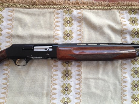 Hola, púes lo dicho cambio mi escopeta semiautomática marca BROWNING B80 SL ,me interesaría cambiarla 01