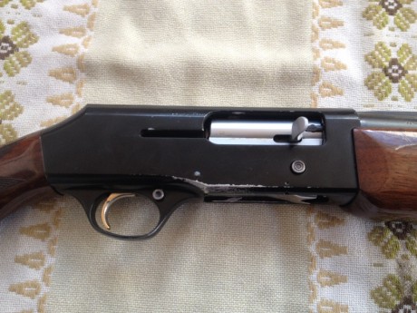 Hola, púes lo dicho cambio mi escopeta semiautomática marca BROWNING B80 SL ,me interesaría cambiarla 00