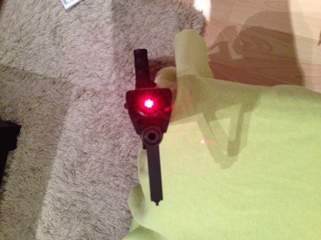 VENDO CARABINA WALTER G22 NEGRA CON VISOR LASER WALTER ORIGINAL, ESTADO IMPECABLE POR 280 €, TAMBIÉN ACEPTO 01