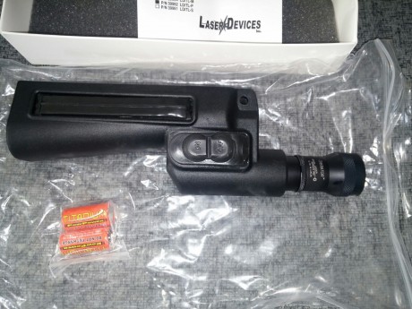 Hola que tal, vendo este guardamanos táctico pata el HK MP5.
El guardamanos es nuevo y se entrega en su 01