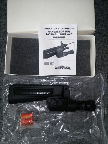 Hola que tal, vendo este guardamanos táctico pata el HK MP5.
El guardamanos es nuevo y se entrega en su 00