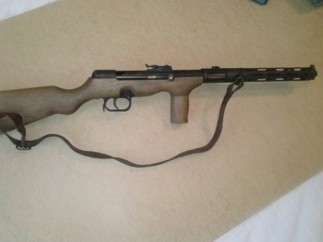 Hola a todos, ando dándole vueltas a comprar un subfusil de este tipo para mi colección a un amigo que 92