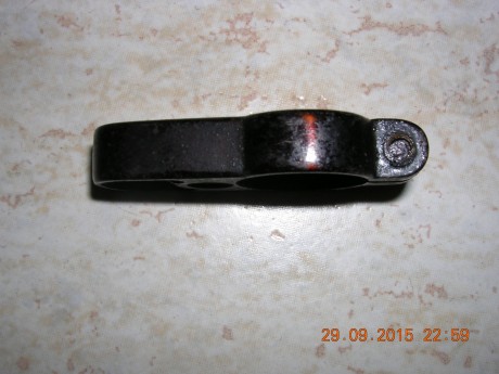 Hace unos meses un Guardia Civil retirado me regaló algunas cosas que tenía por casa, entre ellas este 01