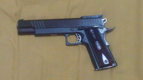 Vendo pistola STI Tarjet Master 6"  9mm parabelum, 2 cargadores, envío incluido península. Marca: 02