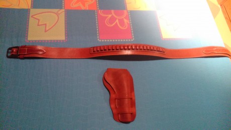 Pongo a la venta varias prendas para las CAS.  Por error al coger la talla al comprarlos en USA y completamente 20