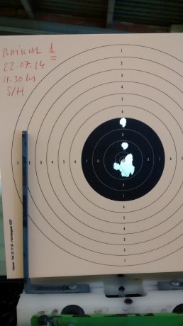 Hola, vendo pistola baikal 46 M, la pistola esta impecable, el precio son 300 euros con la cacha original 10