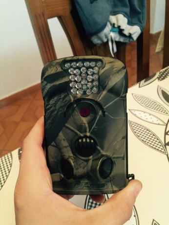 Vendo cámara de aguardo Ltl-Acorn 5210M. Esta cámara tiene 12mpx,visión noctura por infrarrojos, 3 sensores 12