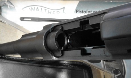 Vendo Walther p-38 con tres cargadores, en sus piezas lleva marcado el símbolo de un circulo con un punto. 42