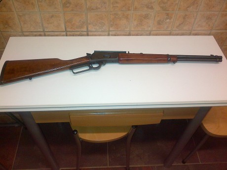 Buenas noches

Vendo rifle de palanca Marlin en calibre 357 MAG. El arma se encuentra en Madrid.
El precio 02