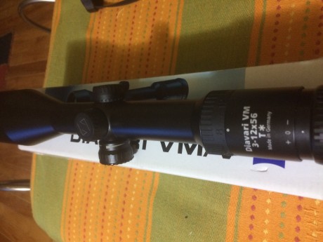 Vendo este visor zeiss, en estado óptimo, es sistema de montaje de CARRIL , no tiene marcas de anillas 01