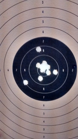 Hola, vendo pistola baikal 46 M, la pistola esta impecable, el precio son 300 euros con la cacha original 50