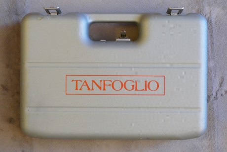 - Vendo Tanfoglio Limited Cal. 40 SW, en perfecto estado.
- Guiado en tipo "F"
Lleva además:
- 02