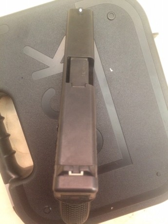 Vendo GLOCK 19 de 3ª Generación, en perfecto estado, ni golpes, ni arañazos, ni nada por el estilo; se 11
