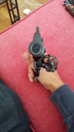 Cambio revolver LLAMA MARTIAL calibre 38. Guiado en F. Funciona perfectamente. Es el que se ve revolver 01