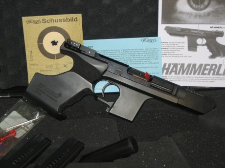 Vendo pistola Hammerlï SP20 RRS .22 con cacha ZURDA o DIESTRA TALLA L.
El arma se encuentra en excelente 01