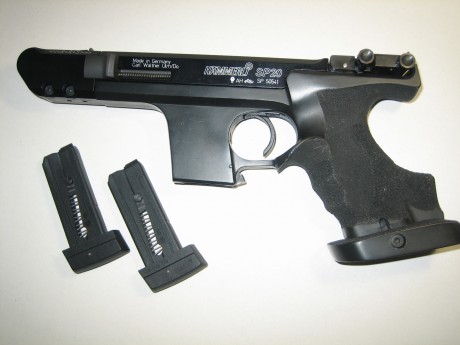 Vendo pistola Hammerlï SP20 RRS .22 con cacha ZURDA o DIESTRA TALLA L.
El arma se encuentra en excelente 12