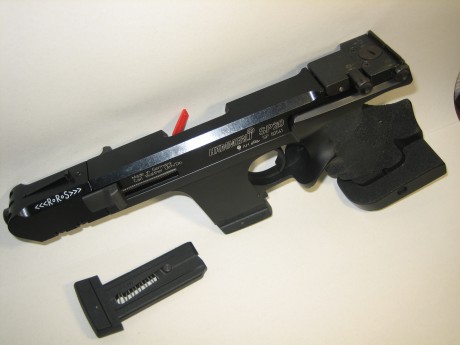 Vendo pistola Hammerlï SP20 RRS .22 con cacha ZURDA o DIESTRA TALLA L.
El arma se encuentra en excelente 20