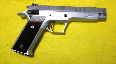Hola, vendo pistola de 9 pb marca Pardini modelo GT9, está en perfecto estado, se encuentra en la provincia 02