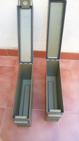 Caja metalica de municion, ideal para guardar tu municion o cualquier cosa, totalmente estanca sus medidas 131