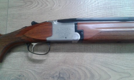 Vendo esta escopeta Laurona para tiro al plato en buenísimo estado, prácticamente impecable, poquísimo 02