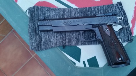 por abandono de práctica de tiro muy nueva practicamente solo he hecho con ella las tiradas oficiales 01