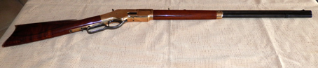 Hola, vendo rifle Uberti de palanca, calibre 44/40, modelo Yellowboy 1866, en muy buen estado, practicamente 01