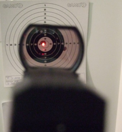 Buenas, estoy interesado en comprarme una pistola para tirar dentro de Casa, y de vez en cuando fuera, 92