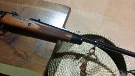 Hola compañeros, pues eso, vendo un rifle precioso del calibre 375 H&H, es una acción 98 Zastava muy 20