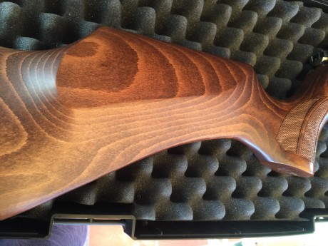 Estado impecable, unidad seleccionada en la mismisima fábrica de COMETA con una madera increíble, se entrega 02