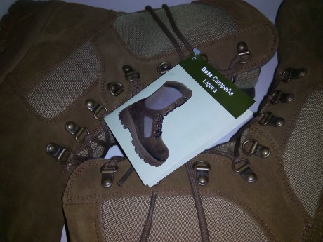 Vendo botas militares talla 46_nuevas.


60€ :duelo: 52
