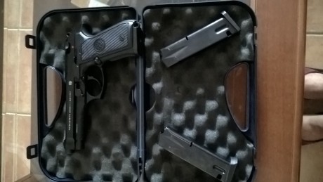 Vendo Beretta Fs92 Guiada en F, El estado como se puede ver en las fotos es nueva no mas de 400 tiros. 12