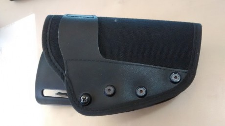 Hola de nuevo, vendo funda Vega Holster en muy buén estado. Apenas utilizada. Rota sobre su enganche a 02