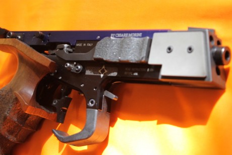 Pistola Match Guns MG 4 del calibre 32 de última versión (2013) en excelente estado, perfecto funcionamiento 00