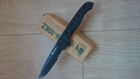 Spyderco native 5 lightweight,  crkt m16-10kz, CDs sv4, ontario rat1 naranja 01