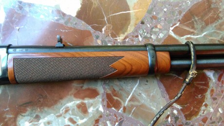 Buenas a todos, pongo a la venta mi winchester 94 AE (angle eject) del calibre 444 marlin, el arma esta 00