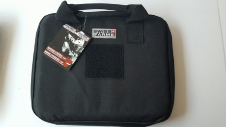   Hola compañer@s.

Vendo estos magnificos bolsos para transportar dos armas cortas de la prestigiosa 01