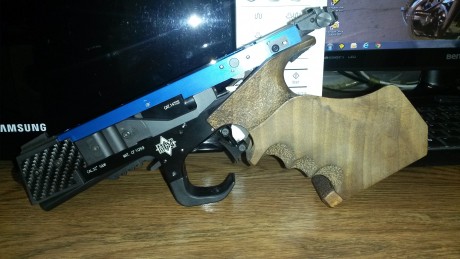 Se vende MG 4 recién revisada por Pablo(Ibergrips),se vende con todos los accesorios de fabrica asi como 02