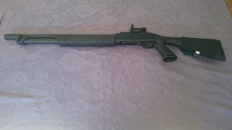 VENDIDA. SE PUEDE CERRAR.
Se vende escopeta corredera Fabarm Sdass Heavy Combat. 
Ha disparado apenas 01