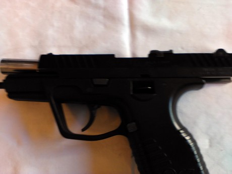 Buenas,a la venta pistola capacidad cagador 13 cartuchos,2 cargadores,su precio 100 euros guiable en F
Esta 01