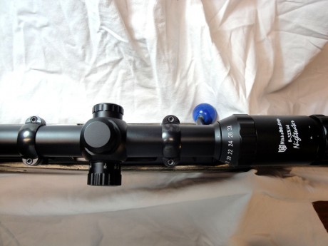  EN VENTA EL SIGUIENTE MATERIAL 

Visor Niko Stirling 10-50x60  Targetmaster  30mm.  MD…….320€  **** VENDIDO 02