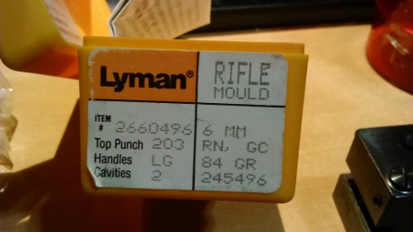 Hola, pongo a la venta el siguiente lote para la recarga del .243 Win:

-  Molde Lyman,  2 cavidades, 02