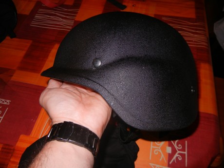 Vendo casco pascut balistico nivel III-a
Estado Nuevo, nunca usado
Talla mediana
con funda protectora

precio 01
