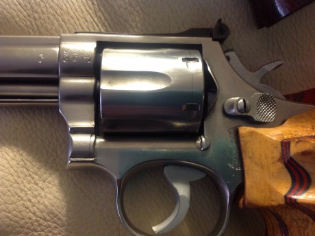 Hola a todos,pues eso que cambio mi revolver de 6" por uno de 4" el revolver es muy preciso 01