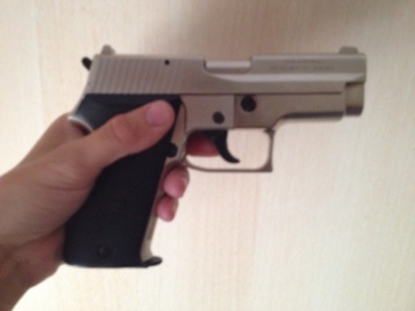 -Pongo a la venta estas detonadoras. Una vez puesto el anuncio iré adjuntando fotos de todas.
  -Revolver 11
