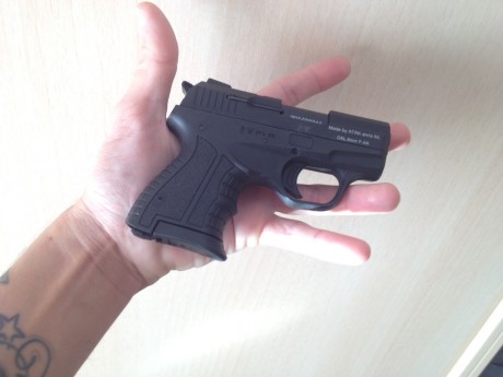 -Pongo a la venta estas detonadoras. Una vez puesto el anuncio iré adjuntando fotos de todas.
  -Revolver 30